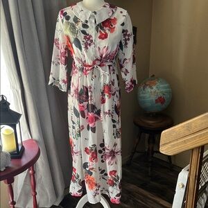 Floral Print Women's Dress - Small - NWOT